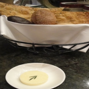 Napa Rose Bread Basket