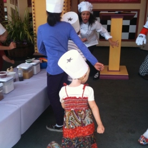 Junior_Chefs_doing_a_dance_while_baking_565x424_