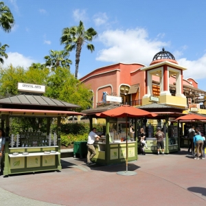 Downtown-Disney-Disneyland-48