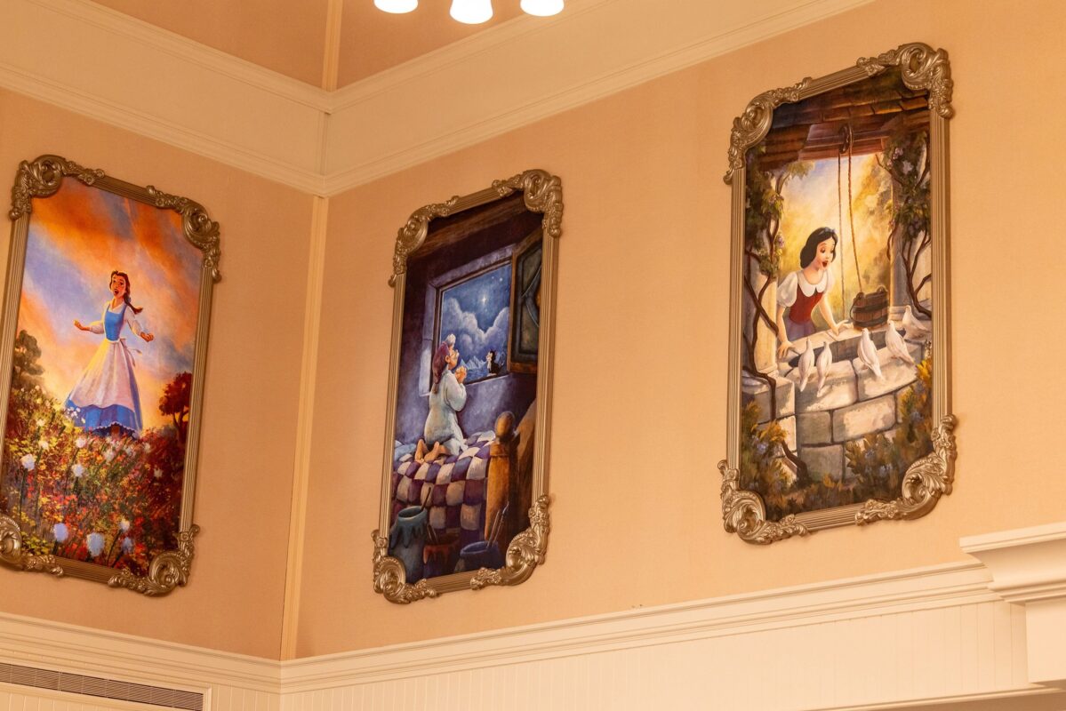 Paintings at 1900 Park Fare 